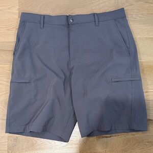 Chaps Men's Dark Gray Golf Shorts